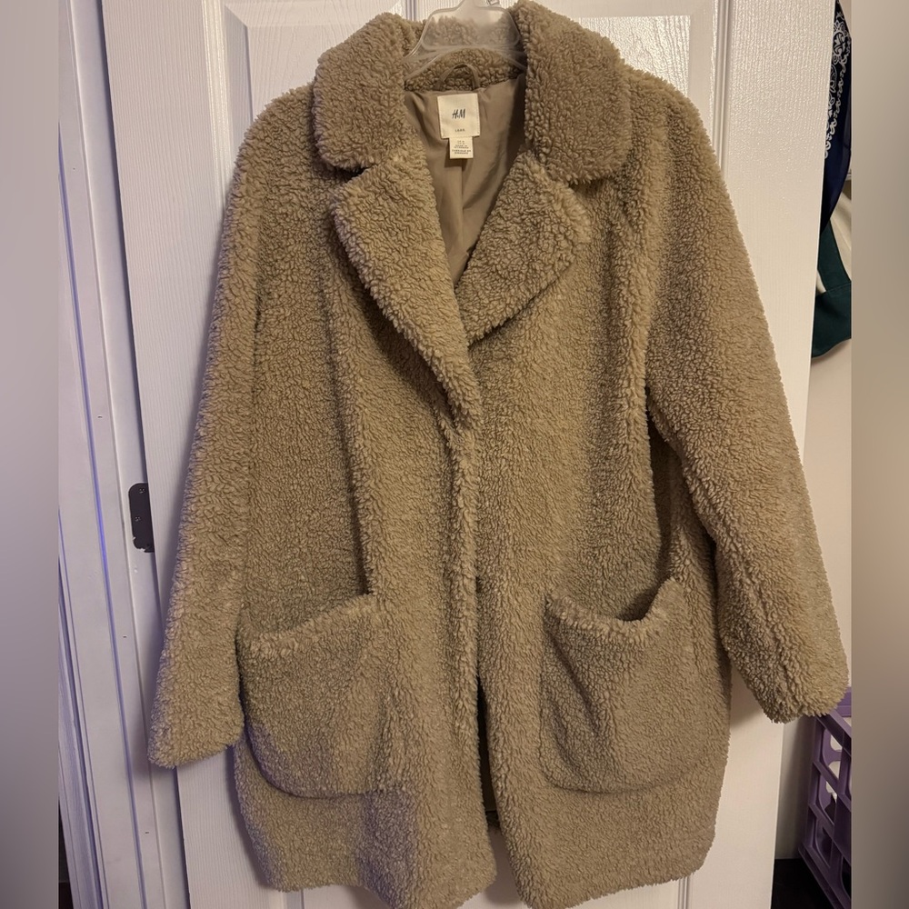 H&M Women's Cozy Beige Teddy Jacket